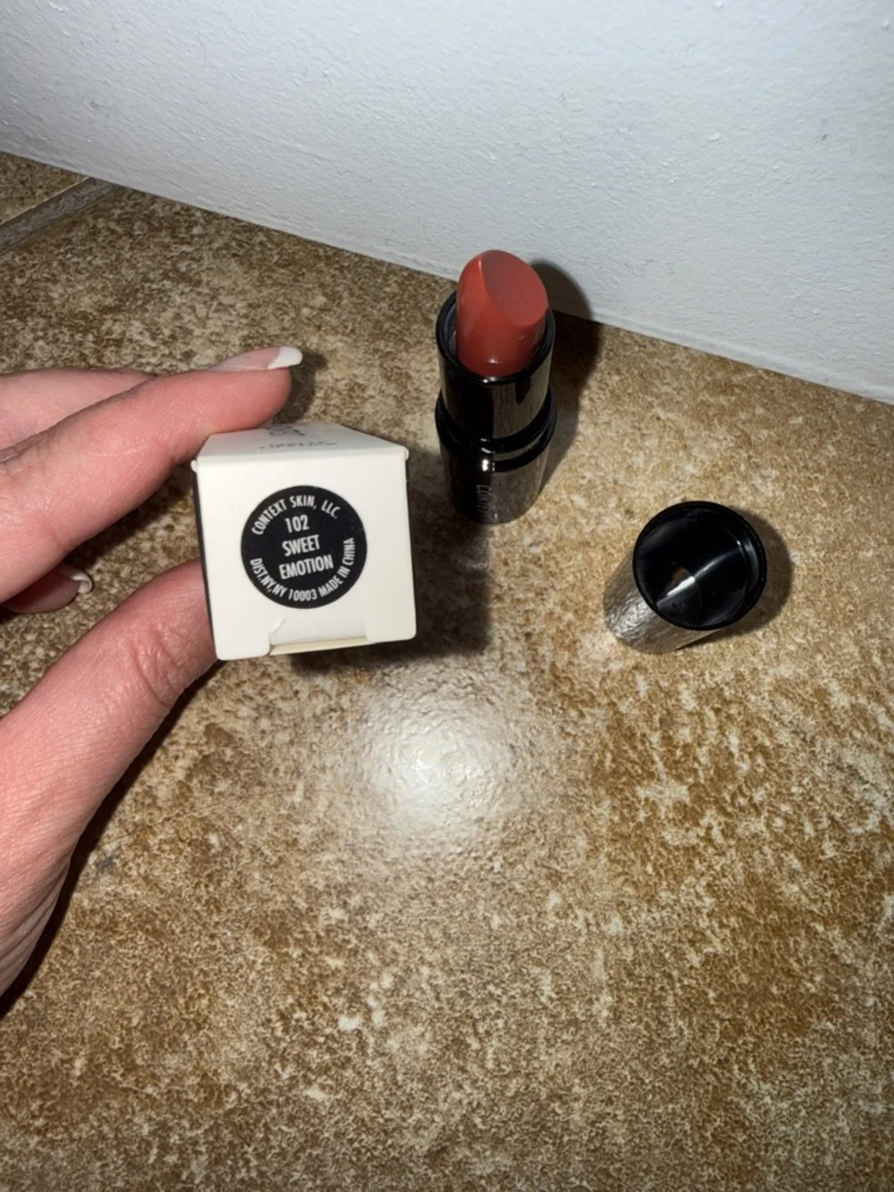 Context Matte Lipstick. 102 Sweet Emotion - Picture 2 of 3